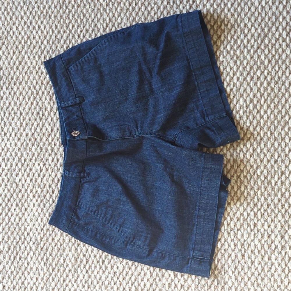 White House Black Market nice denim shorts